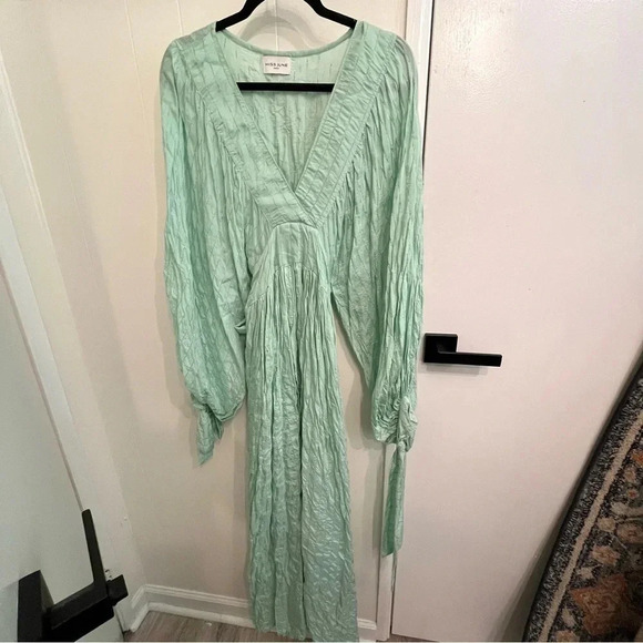 Miss June Paris green Angie flowy maxi dress size Small - Picture 3 of 13